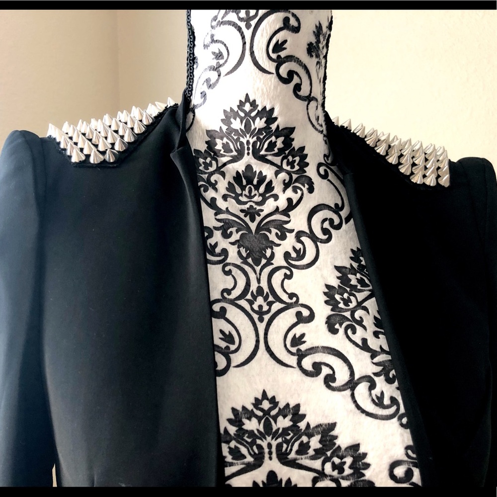 Zara Women’s Blazer